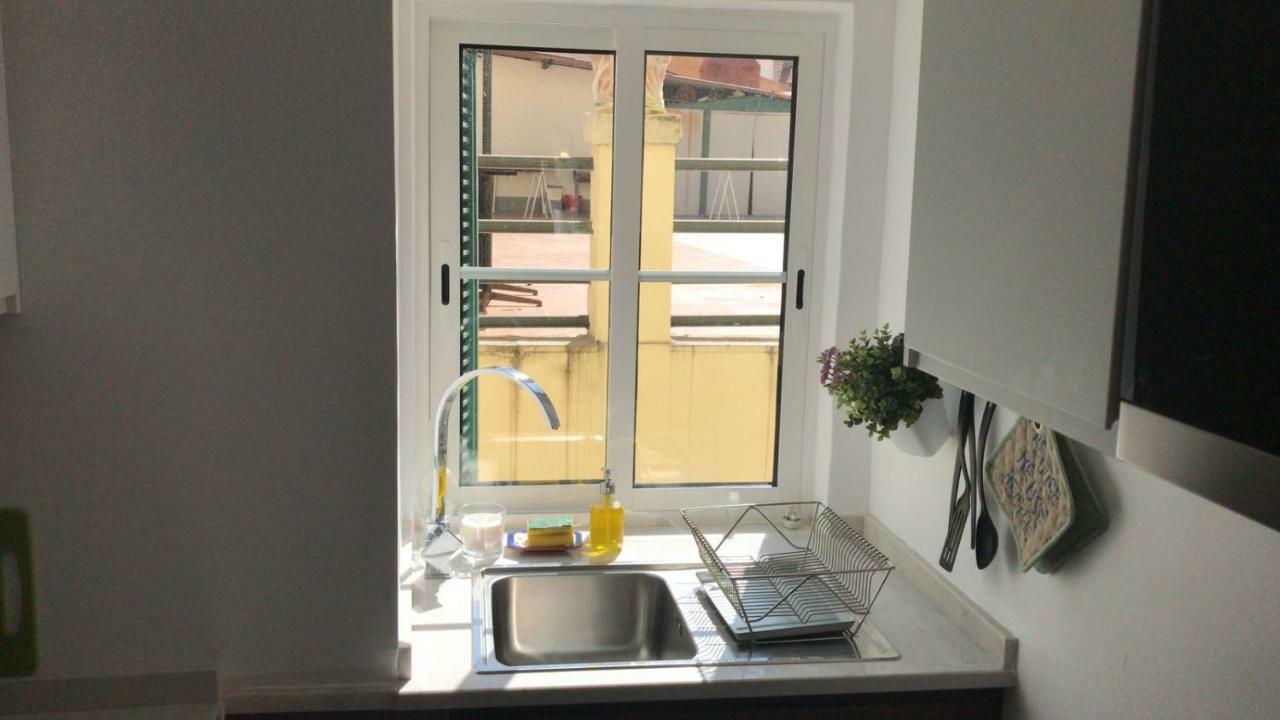 Appartamento Agulheiros - Alfama Center District Lisbona Esterno foto